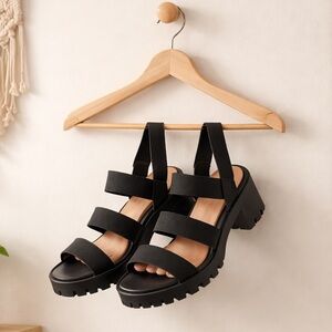 Madden Girl Black Sohoo Lug sole platform Y2K sandals NWOT size 11